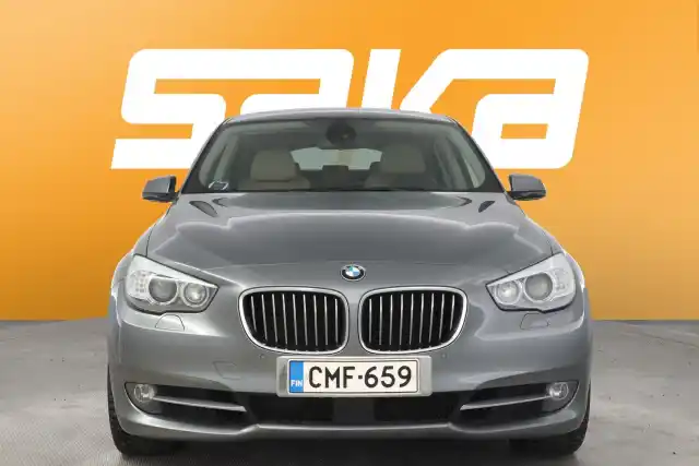 Harmaa Sedan, BMW 530 GRAN TURISMO – CMF-659