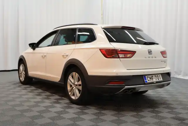 Valkoinen Farmari, Seat Leon X-Perience – CMF-701