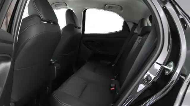 Musta Viistoperä, Mazda 2 – CMG-356