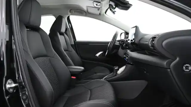 Musta Viistoperä, Mazda 2 – CMG-356
