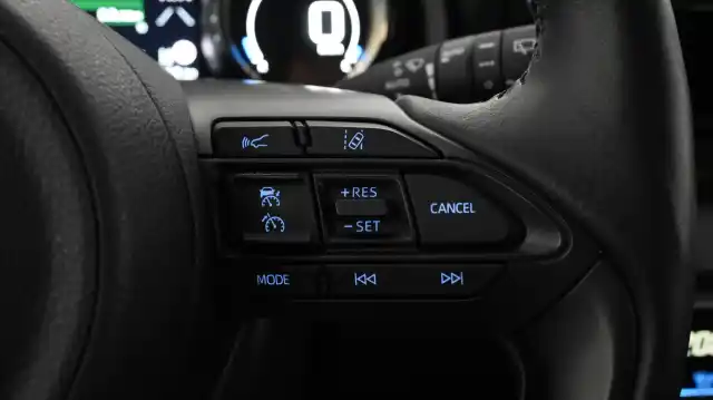 Musta Viistoperä, Mazda 2 – CMG-356