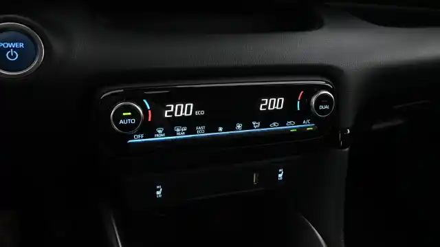 Musta Viistoperä, Mazda 2 – CMG-356