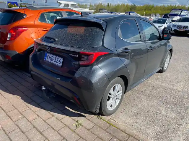 Musta Viistoperä, Mazda Mazda2 Hybrid – CMG-356