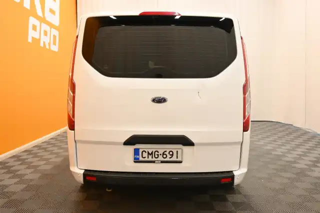 Valkoinen Pakettiauto, Ford Transit Custom – CMG-691