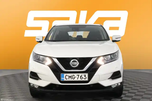 Valkoinen Maastoauto, Nissan Qashqai – CMG-763