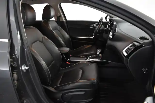 Harmaa Farmari, Kia Ceed – CMG-873