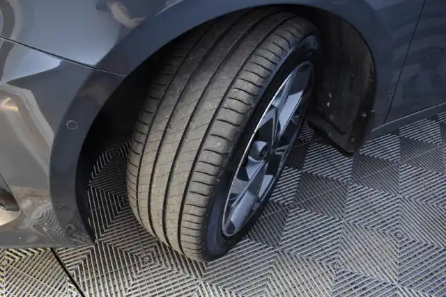 Harmaa Farmari, Kia Ceed – CMG-873