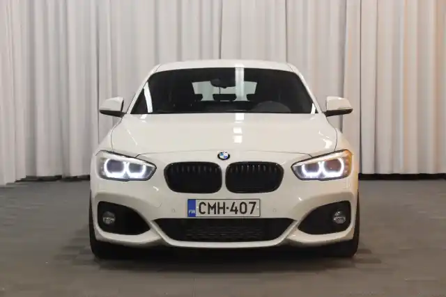 Valkoinen Viistoperä, BMW 118 – CMH-407