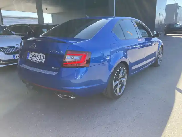Sininen Viistoperä, Skoda Octavia – CMH-530
