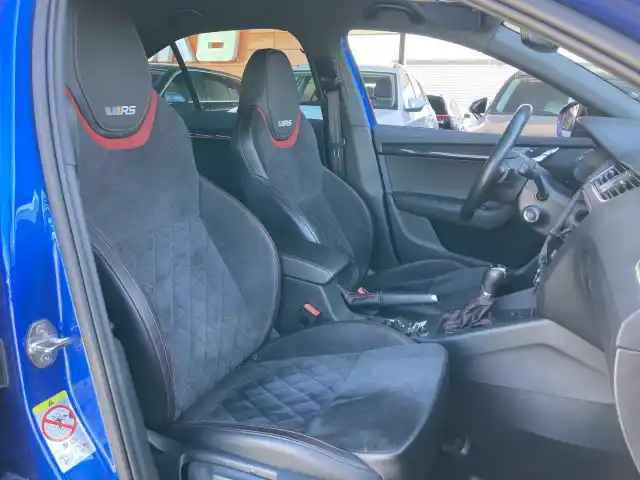 Sininen Viistoperä, Skoda Octavia – CMH-530