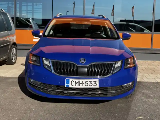 Sininen Farmari, Skoda Octavia – CMH-533