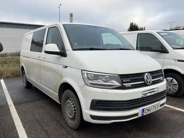 Valkoinen Pakettiauto, Volkswagen Transporter – CMI-711