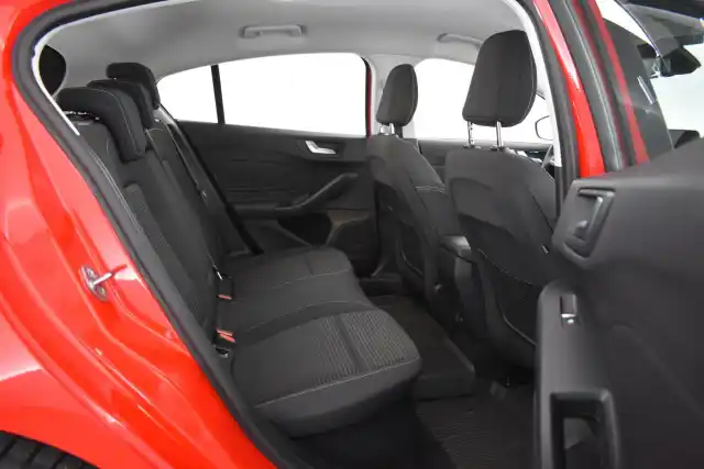 Punainen Viistoperä, Ford Focus – CMI-776