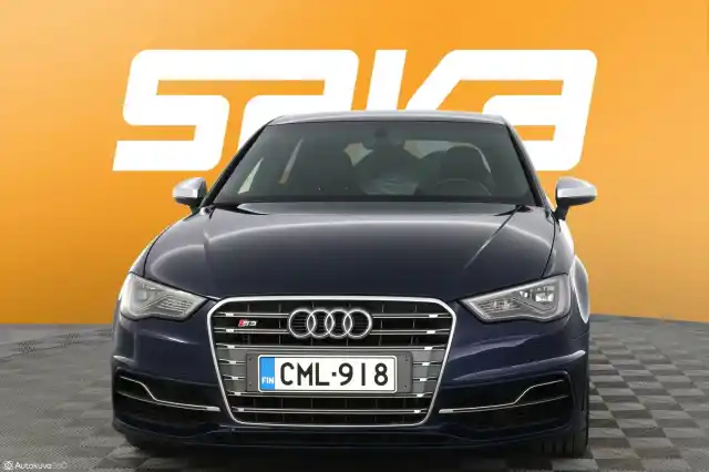 Sininen Viistoperä, Audi S3 – CML-918