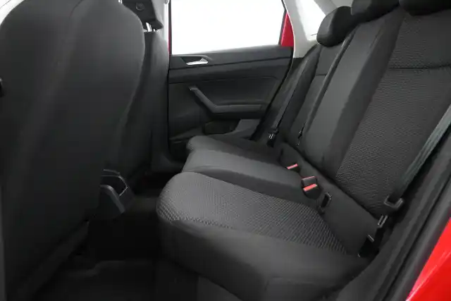 Punainen Viistoperä, Volkswagen Polo – CMN-953