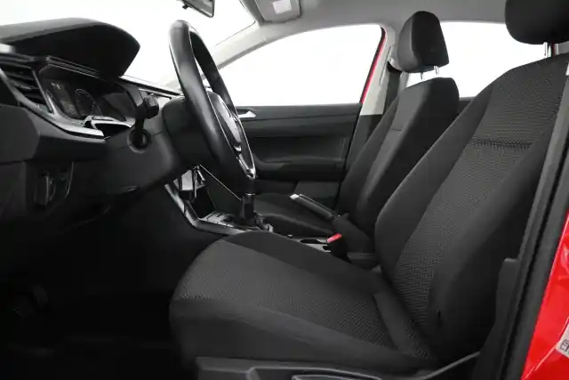 Punainen Viistoperä, Volkswagen Polo – CMN-953