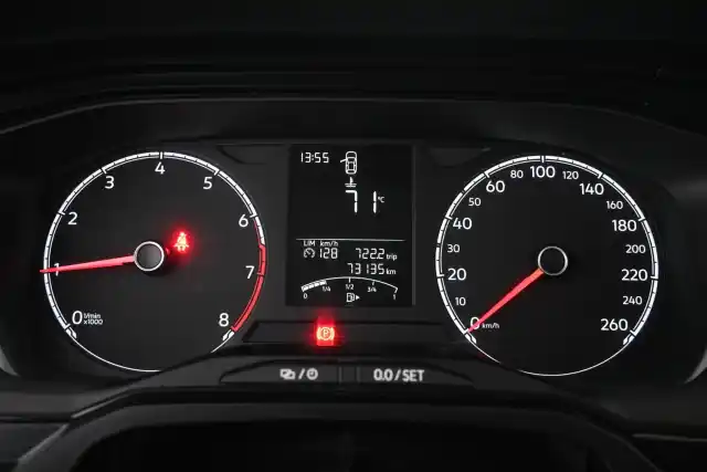 Punainen Viistoperä, Volkswagen Polo – CMN-953