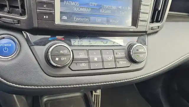 Valkoinen Maastoauto, Toyota RAV4 – CMO-447