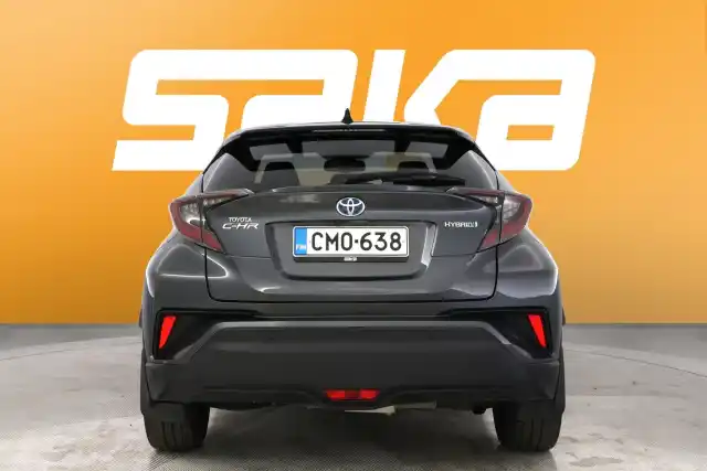 Harmaa Maastoauto, Toyota C-HR – CMO-638