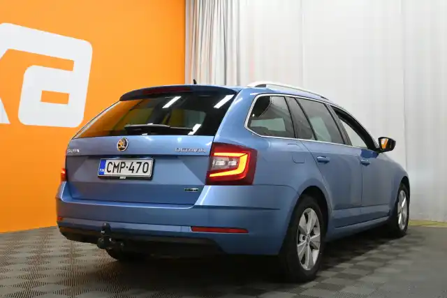 Sininen Farmari, Skoda Octavia – CMP-470