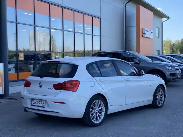 Valkoinen Viistoperä, BMW 118 – CMS-772