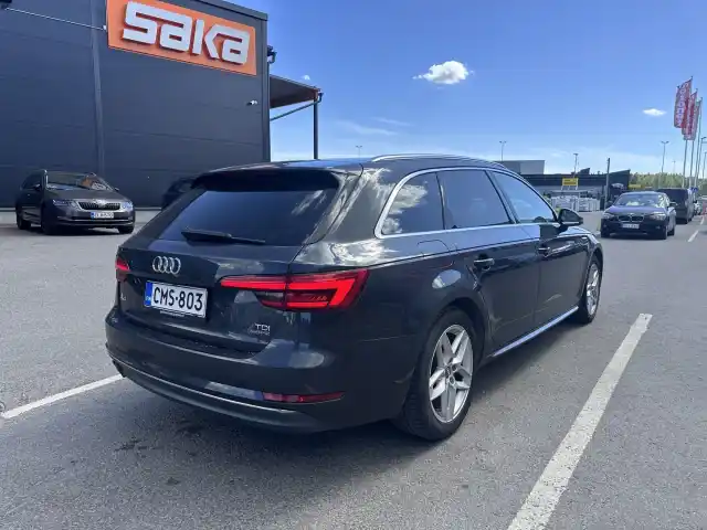Harmaa Farmari, Audi A4 – CMS-803