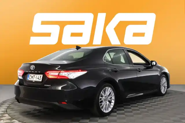 Musta Sedan, Toyota Camry – CMT-143