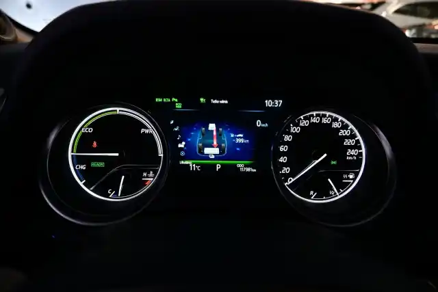 Musta Sedan, Toyota Camry – CMT-143