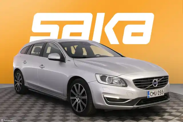 Harmaa Farmari, Volvo V60 – CMU-255