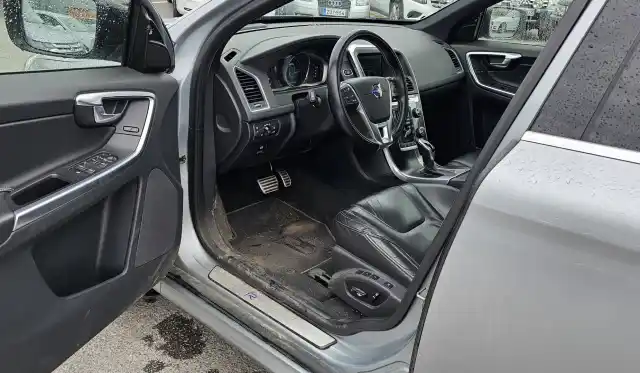 Hopea Maastoauto, Volvo XC60 – CMV-116