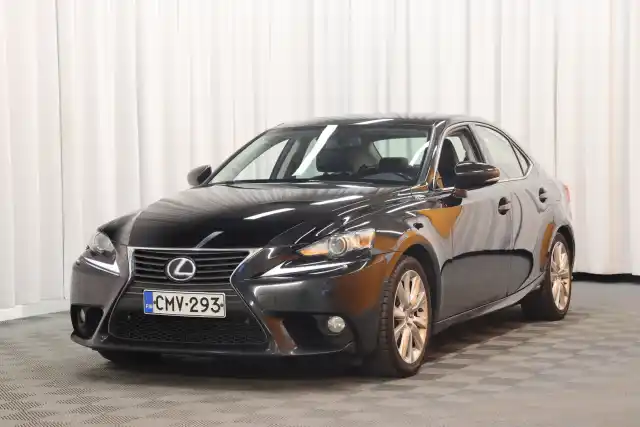  Sedan, Lexus IS – CMV-293