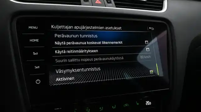 Punainen Farmari, Skoda Octavia – CMV-524