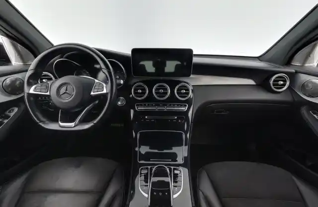 Musta Maastoauto, Mercedes-Benz GLC – CMV-611