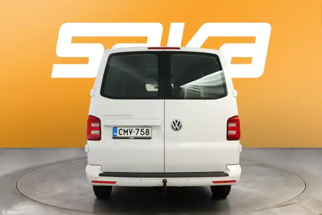 Valkoinen Pakettiauto, Volkswagen Transporter – CMV-758