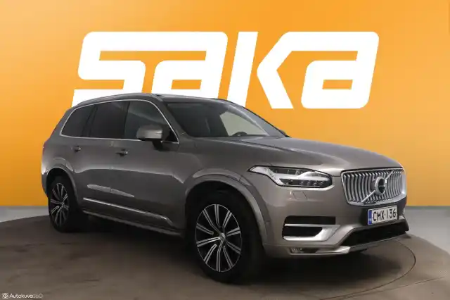 Harmaa Maastoauto, Volvo XC90 – CMX-136