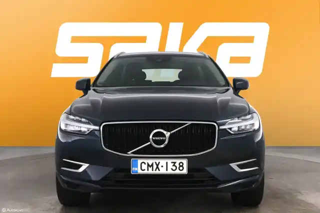 Sininen Maastoauto, Volvo XC60 – CMX-138