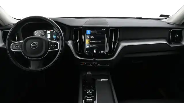 Sininen Maastoauto, Volvo XC60 – CMX-138