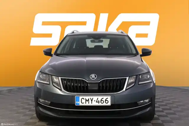 Harmaa Farmari, Skoda Octavia – CMY-466