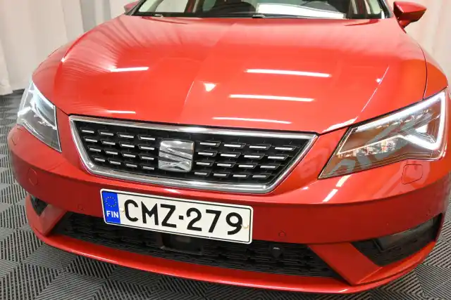 Punainen Viistoperä, Seat Leon – CMZ-279