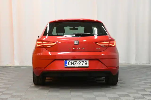 Punainen Viistoperä, Seat Leon – CMZ-279