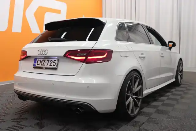 Valkoinen Viistoperä, Audi S3 – CMZ-725