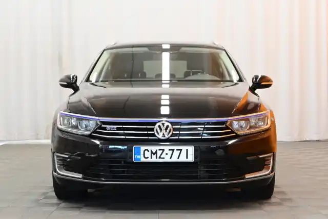 Musta Farmari, Volkswagen Passat – CMZ-771