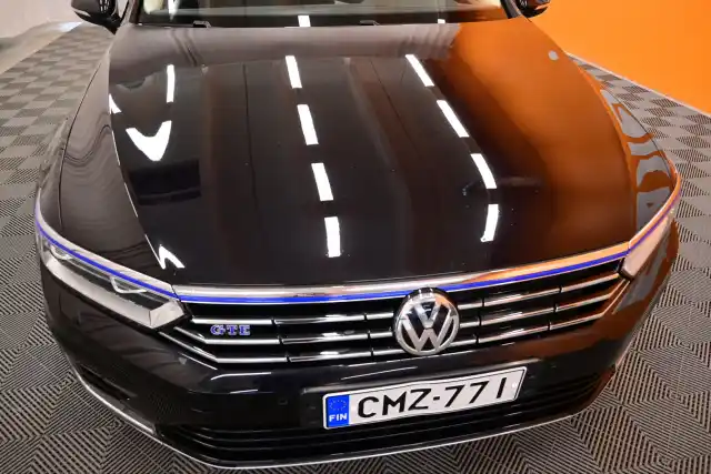 Musta Farmari, Volkswagen Passat – CMZ-771