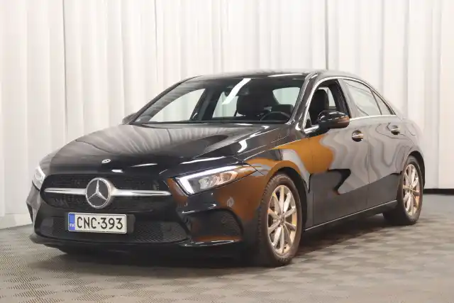 Musta Sedan, Mercedes-Benz A – CNC-393