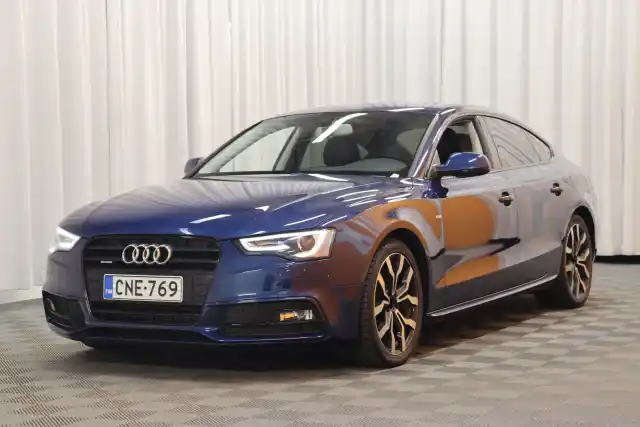 Sininen Viistoperä, Audi A5 – CNE-769