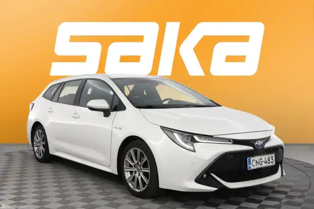 Valkoinen Farmari, Toyota Corolla – CNG-483