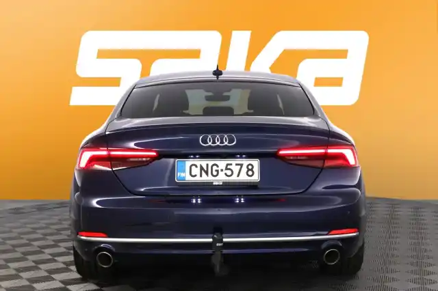 Sininen Viistoperä, Audi A5 – CNG-578