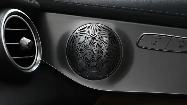 Valkoinen Coupe, Mercedes-Benz GLC – CNH-635
