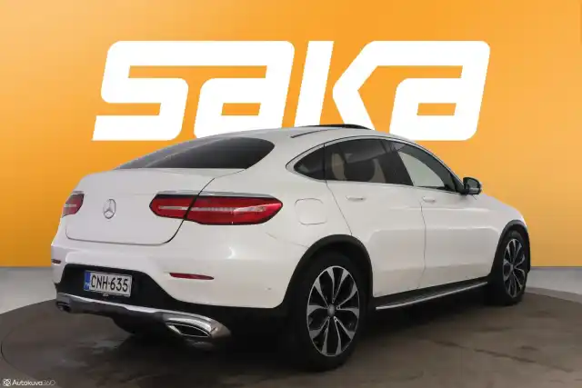 Valkoinen Coupe, Mercedes-Benz GLC – CNH-635