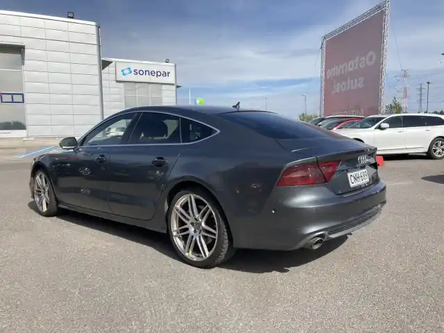 Harmaa Viistoperä, Audi A7 – CNH-689